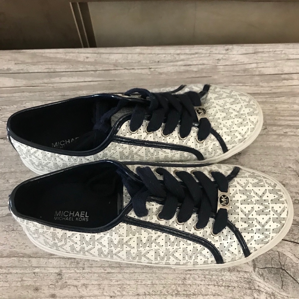 Micheal Kors shoes